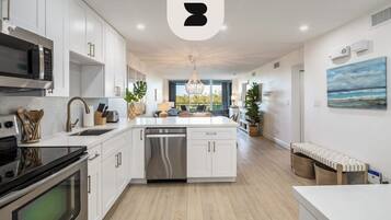 Apartemen, akses difabel | 2 kamar tidur dan internet