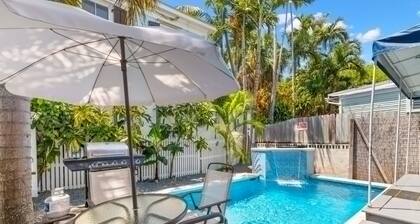 Poolside Paradise by Brightwild Heated Pool