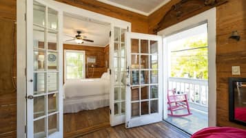 Apartment | 4 bedrooms, Internet