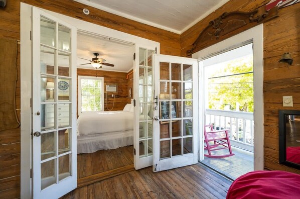 Apartment | 4 bedrooms, Internet