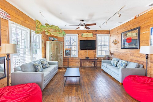 Seaport Suite by Brightwild 2nd Story Hideaway