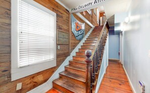 Apartment | 4 bedrooms, Internet