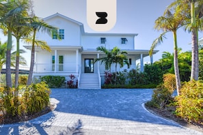 House | 4 bedrooms, Internet - Mastway House by Brightwild Pool Dock (Key West)