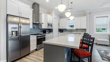 House | 4 bedrooms, Internet