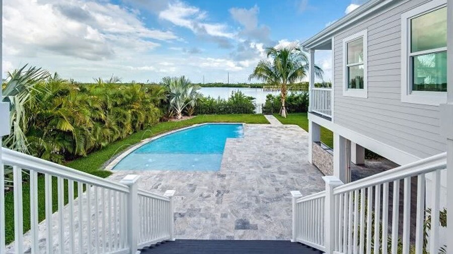 Seagate House by Brightwild Waterfront w Dock