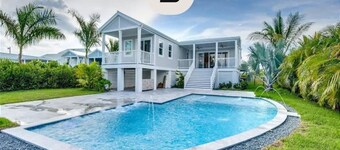 Seagate House by Brightwild Waterfront w Dock