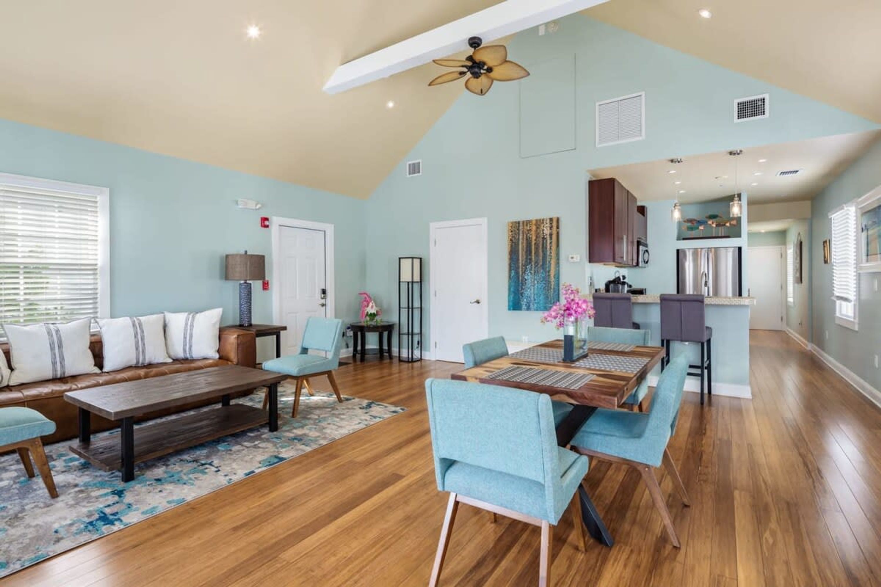 公寓 | 2 多间卧室、高速上网