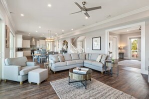 Interior - Evershore House Pool Parking Dock (Key West)