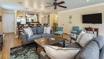 Apartment | 4 bedrooms, Internet