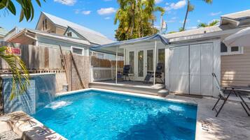 Apartment | 2 bedrooms, Internet