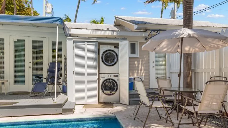 Brightwild 泳池套房私人泳池停车场