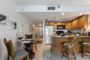 Apartment | Private kitchen - Ocean View Suite w Pool Hot Tub Beach Access (Daytona Beach Shores)