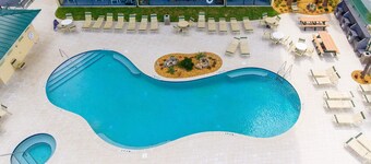 Oceanfront Apt at Sunglow Resort Seaside Suite