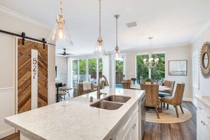 House | 4 bedrooms, Internet