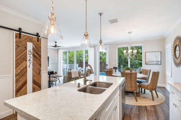 ハウス | 4 室のベッドルーム、インターネットアクセス