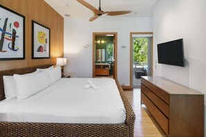 House | 4 bedrooms, Internet - Contra House by Brightwild Luxury Home w Pool (Key West)
