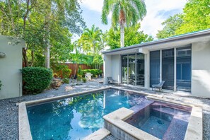 House | 4 bedrooms, Internet