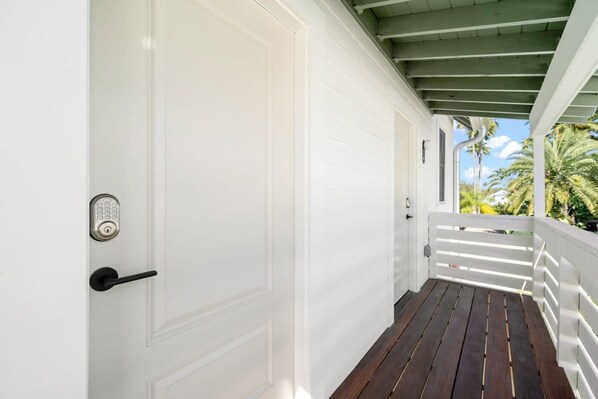 Studio | Terrace/patio