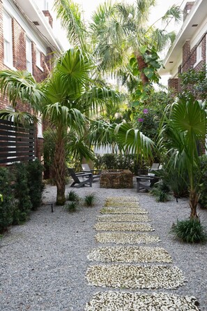 Apartment | 2 bedrooms, desk, Internet - Soho Escape by Brightwild Gorgeous Apt in Soho (Tampa)