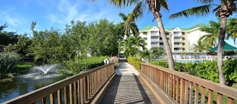 The Grenada Suite Pool View Private Balcony
