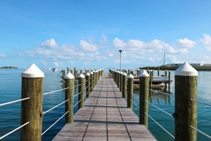 Exterior - Resort View 1BR Suite (Key West)