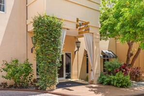 Apartment | 2 bedrooms - Ocean Front 2BR Residence (Key West)