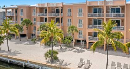 Ocean Front 3BR Presidential Suite