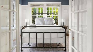 12 bedrooms, Internet