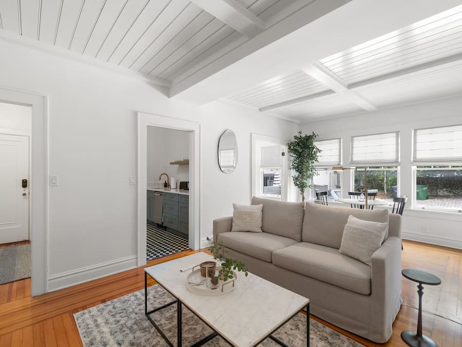 House | 2 bedrooms, desk, high-speed internet
