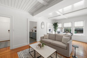 アパートメント | 2 室のベッドルーム、デスク、インターネットアクセス