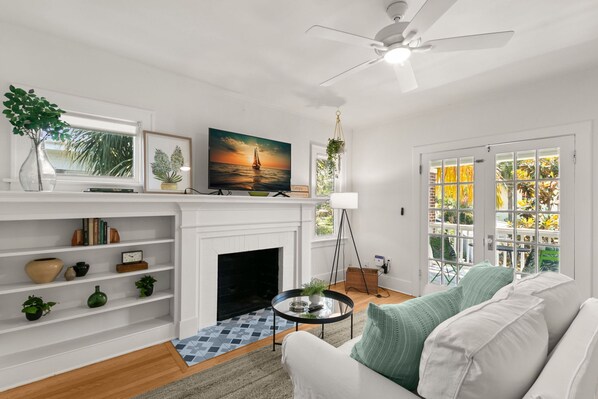 Apartment | 2 bedrooms, desk, Internet - Soho Siesta Stunning Soho Apt w Private Balcony (Tampa)