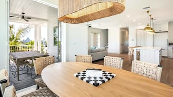 House | 6 bedrooms, Internet