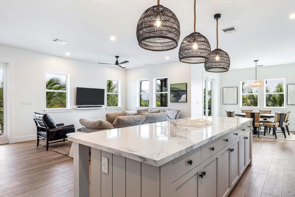 House | 6 bedrooms, Internet - New Windrose House by Brightwild Pool (Key West)