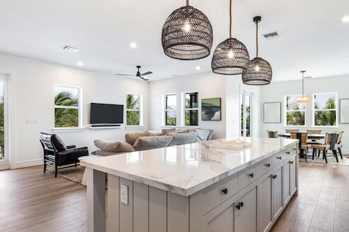 New Windrose House by Brightwild Pool