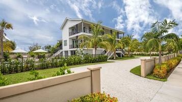 6 bedrooms, Internet