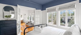 The Adaline 8 Luxury Hyde Park Apt
