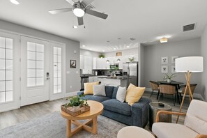 Apartment, Accessible - NEW Canopy Cabana Luxury Downtown Apt (Safety Harbor)