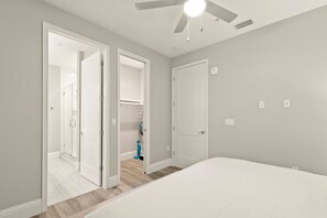 Apartment, Accessible - NEW Canopy Cabana Luxury Downtown Apt (Safety Harbor)