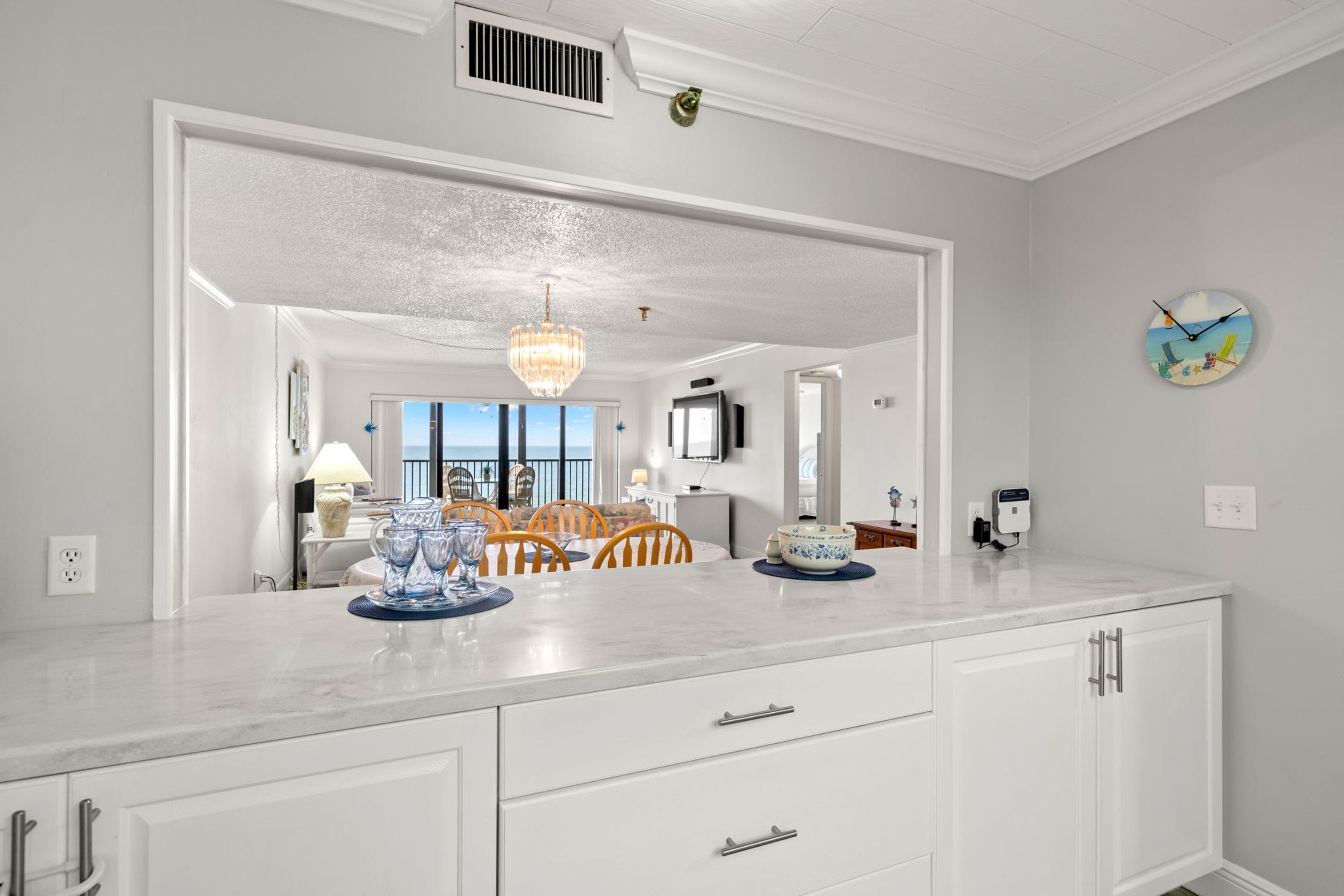 Apartment | 2 bedrooms, desk, Internet