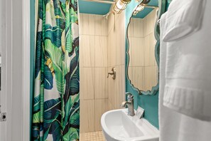 1 bedroom - Cabana Condo Heated Pool, Steps to the Beach! (Clearwater Beach)