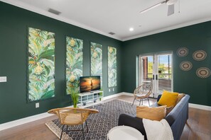 Apartment | Internet - NEW Rumba Roost Upscale Ybor Studio On 7th Ave (Tampa)