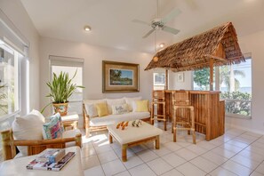 3 bedrooms, desk, Internet - NEW Haven House Waterfront Home Amazing Views (Key West)