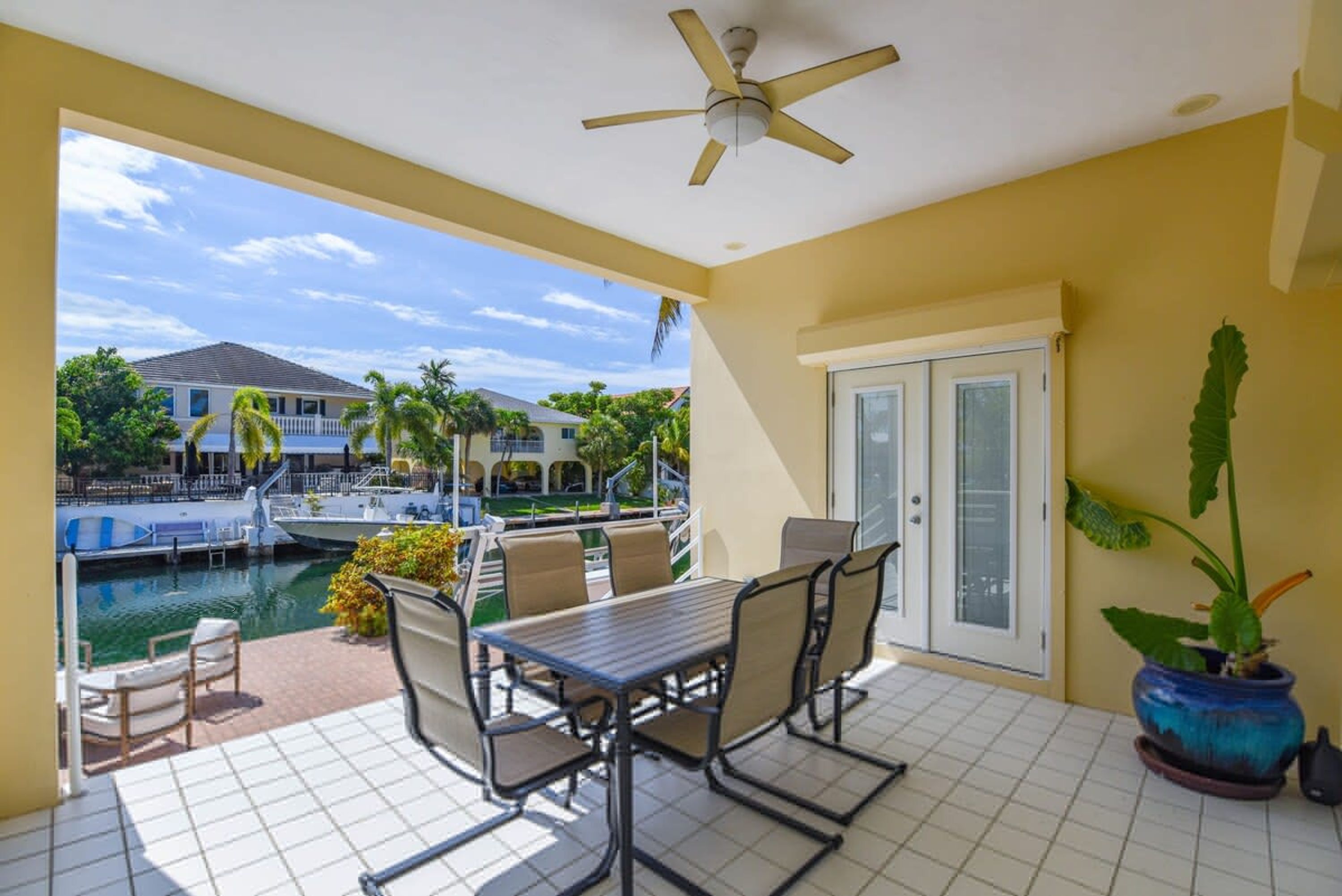 House | Terrace/patio