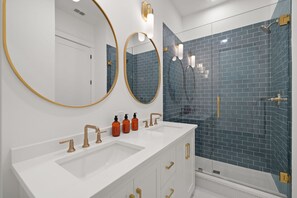 House, Accessible | Bathroom - The Akoya Pearl - 2 Beach Homes Steps From CWB (Clearwater Beach)