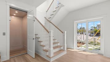 12 habitaciones, escritorio y acceso a internet