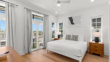 12 habitaciones, escritorio y acceso a internet