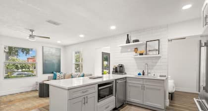 NEW Soho Oasis - Stunning Home In Heart of Soho