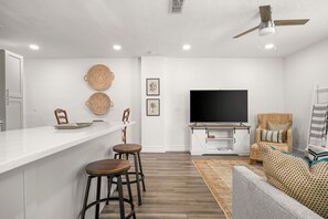House | 2 bedrooms, Internet