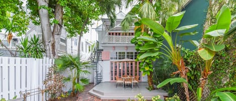 1 habitación y acceso a internet