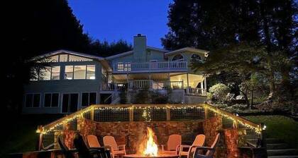 Living the Dream- Lakefront-Dock